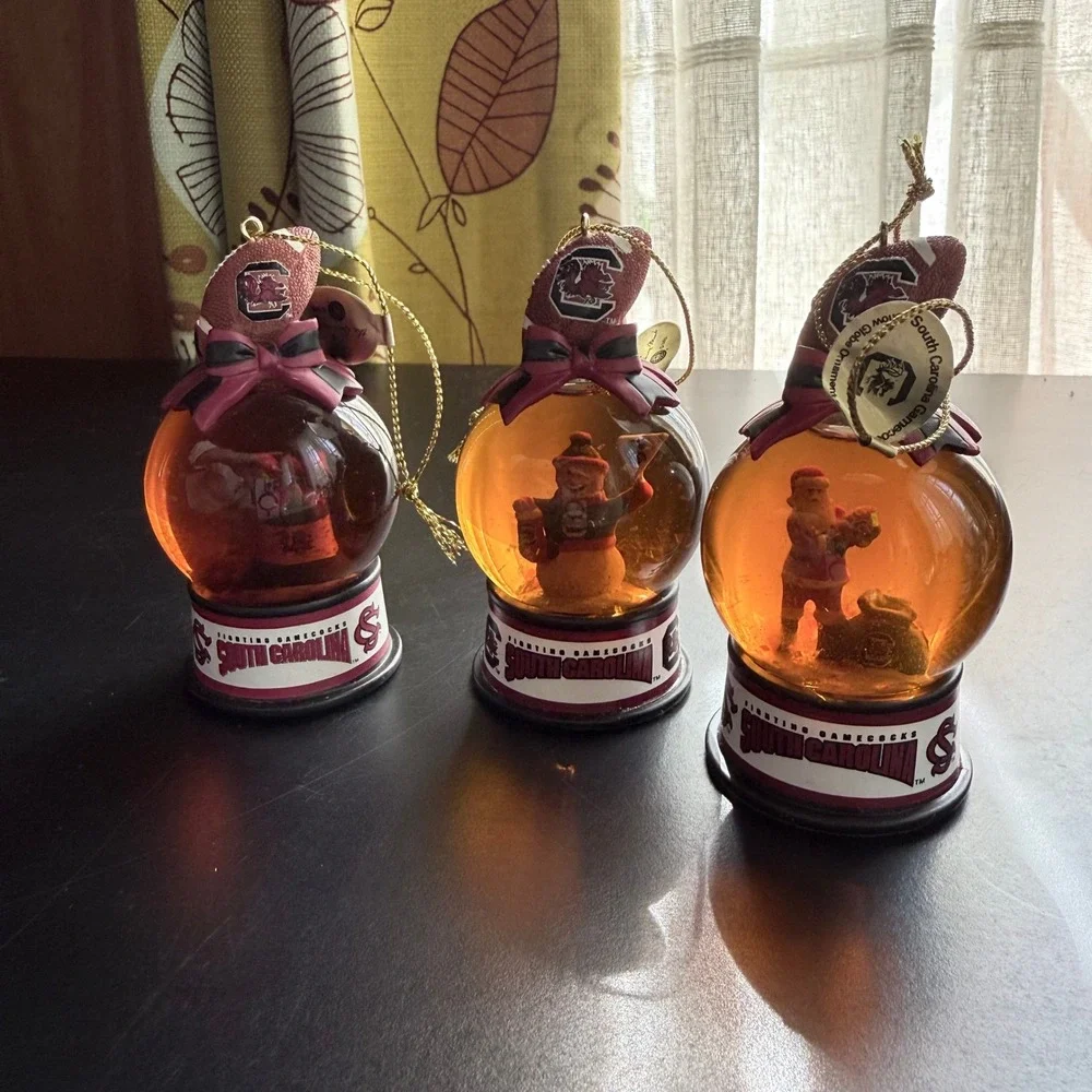 Danbury Mint University of South Carolina Gamecocks Snow Globes Lot of 13 w/ Box